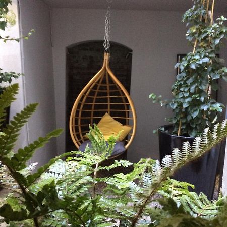 Montys Accommodation ลูอิส ภายนอก รูปภาพ