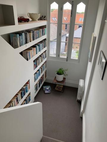 Montys Accommodation ลูอิส ภายนอก รูปภาพ